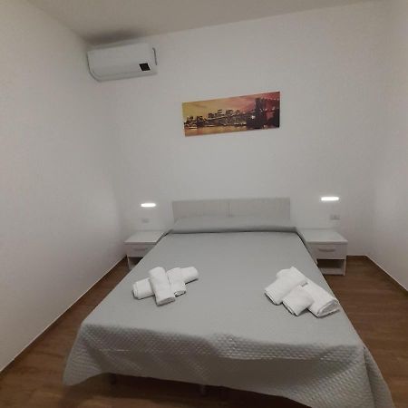 La Conchiglia Bed And Breakfast サン・ニコーラ・アルチェッラ エクステリア 写真