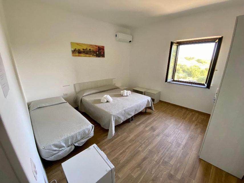 La Conchiglia Bed And Breakfast サン・ニコーラ・アルチェッラ エクステリア 写真
